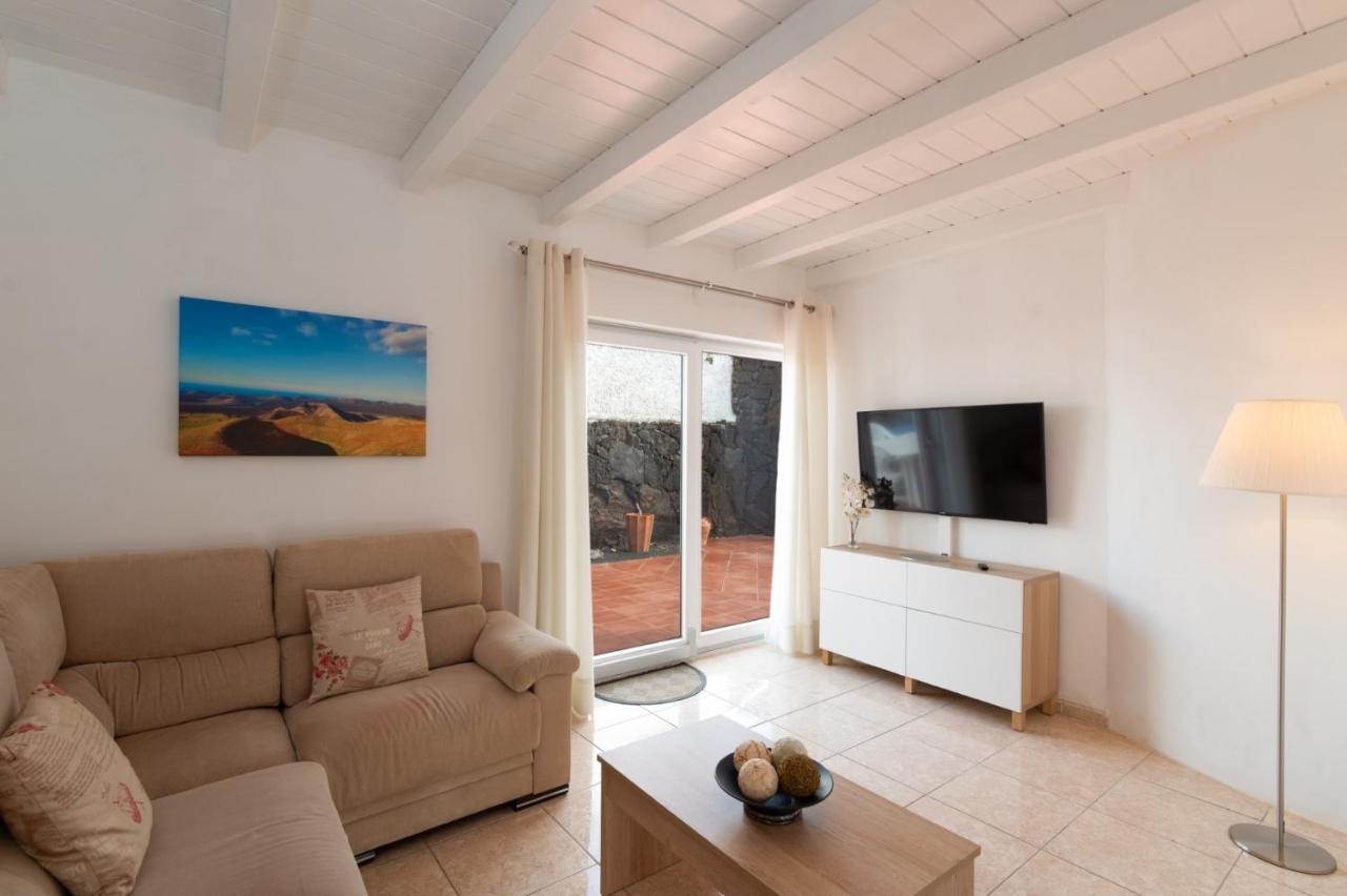 Villa Sarita Sol By Villa Plus Playa Blanca  Exterior photo